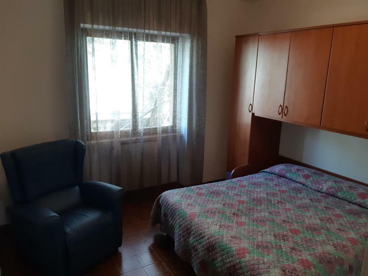Casa Vacanze Ester ブレンゾーネ エクステリア 写真